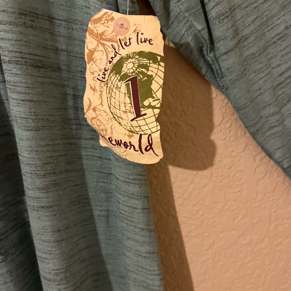 One World Dressy green shirt plus size - Picture 3 of 4